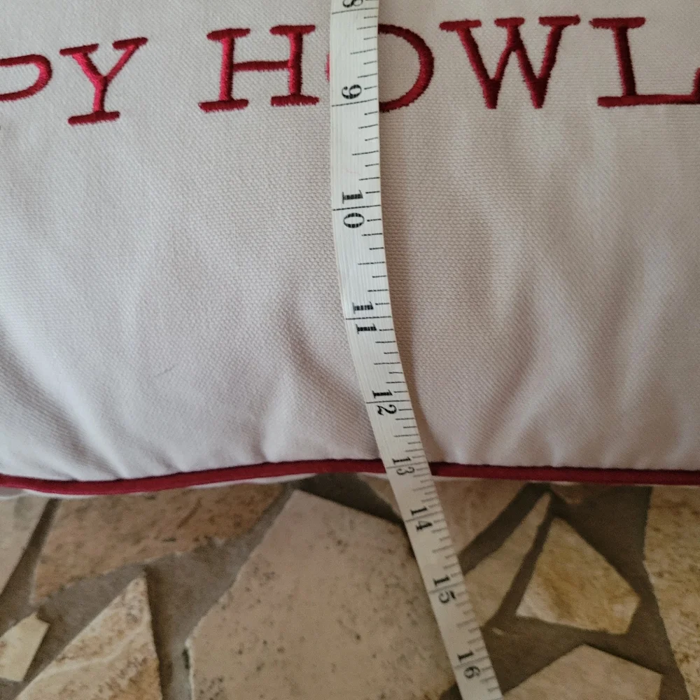 N/A happy howl
